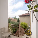 Rose Gostinjska kuća