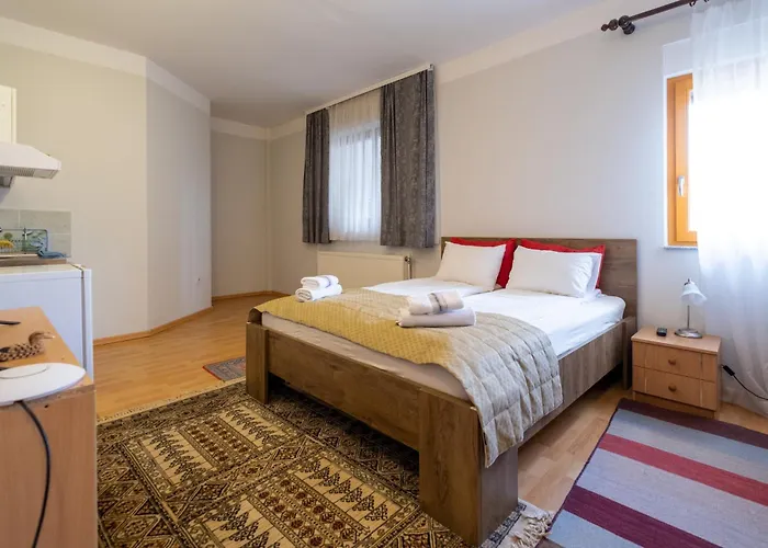 Rose ゲストハウス 4*